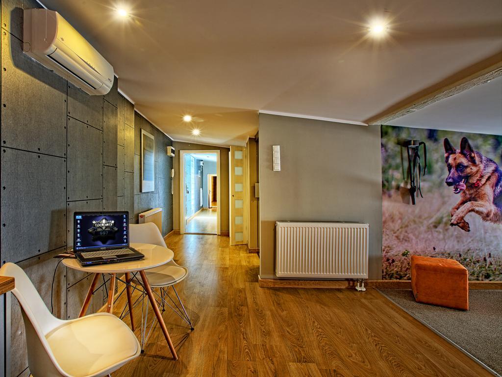 Stare Kino Cinema Residence Лодз Стая снимка